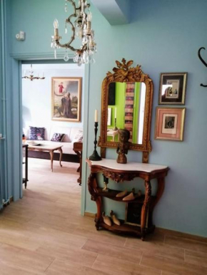 Angelos' Αrt Αpartment